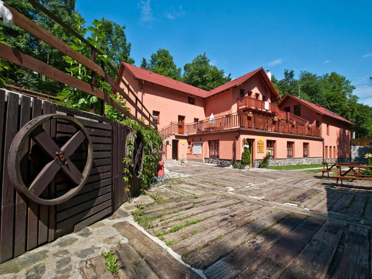 Penzion Liskuv Mlyn Milesov Exterior foto