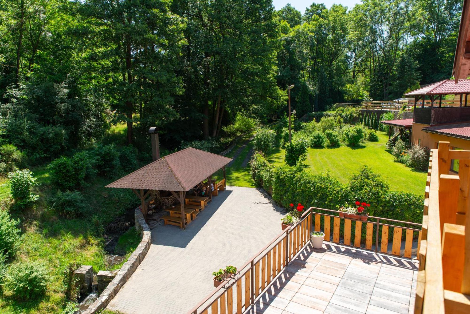 Penzion Liskuv Mlyn Milesov Exterior foto